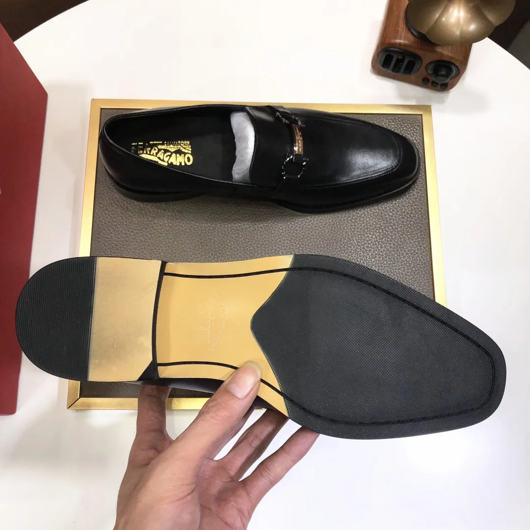 Men's shoes 💰540💰[Ferragamo/Ferragamo] (high-end Niuli) New 🍀 Ferragamo* - top version Ferragamo's classic formal leather shoes! Made of imported original cowhide, the inner top layer is comfortable cowhide lining! Original wear-resistant rubber outsole! High quality products! Code number 38-44!